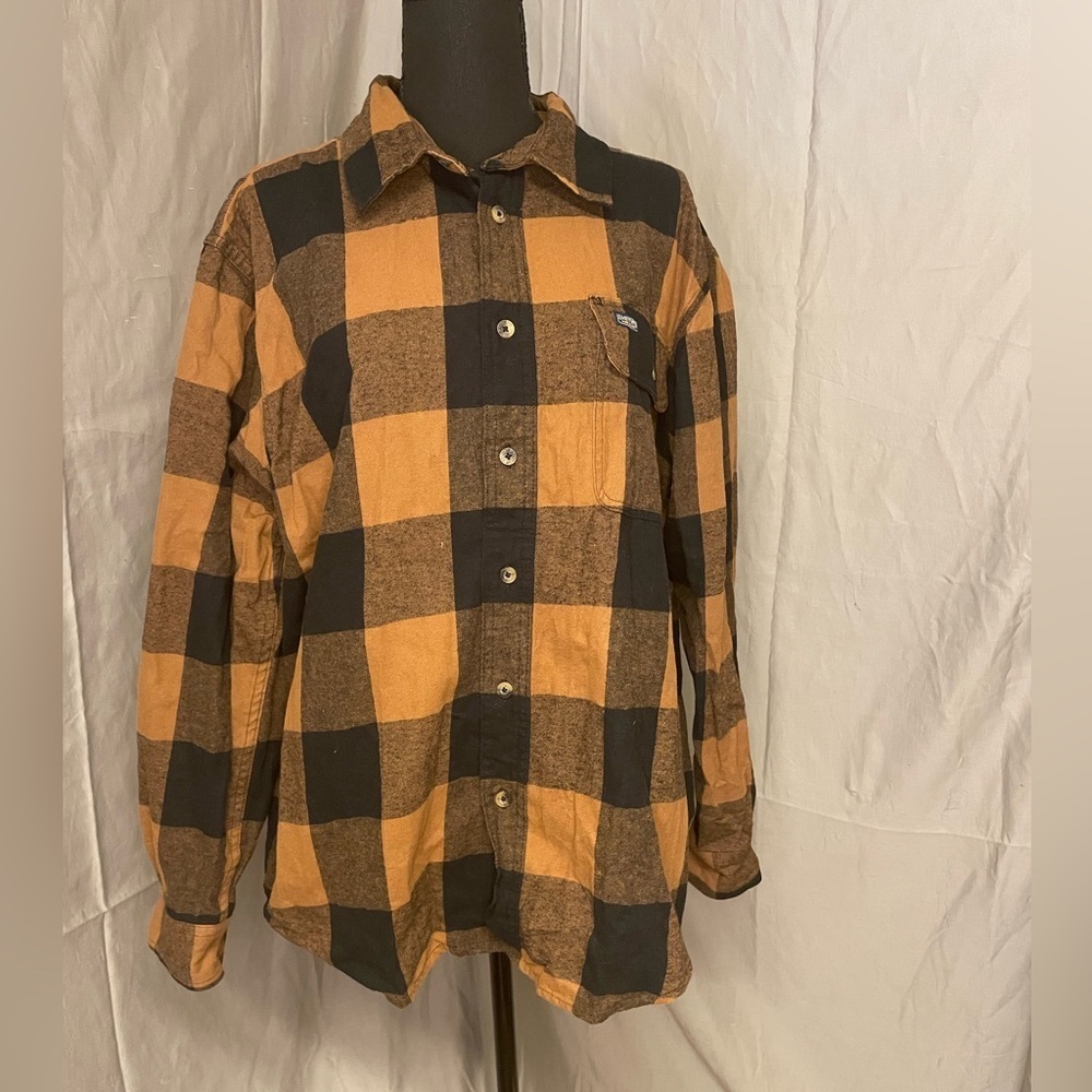 Smith’s Workwear Men's Black and Brown Plaid Button Down Flannel Shirt